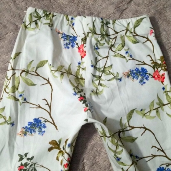 ZARA BASIC FLORAL PRINT TROUSERS  SZ MED EUC - Picture 5 of 8